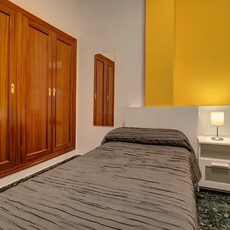 Friendly Puerto Deportivo Apartment