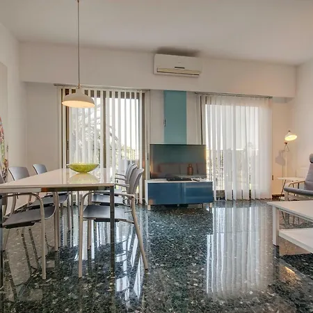 Friendly Puerto Deportivo Apartment